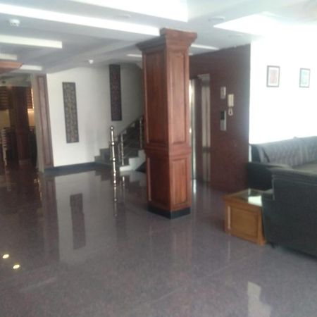 Hotel The Valley View Kashmir Srīnagar Екстериор снимка